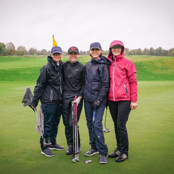 Season Closing unserer Ladies 🌧️🌈

Das Wetter ließ leider zu wünschen übrig, aber unsere Ladies waren mit Regenjacken...